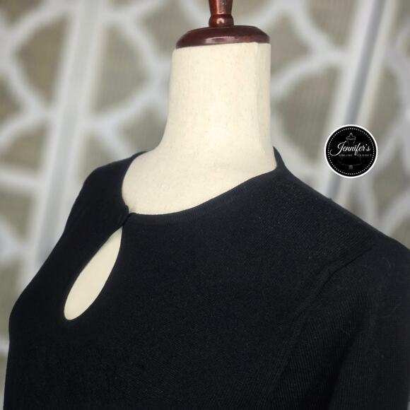 Axcess (Liz Claiborne) Black Front Button Keyhole 3/4 Sleeve Sweater Size Large - Picture 2 of 8